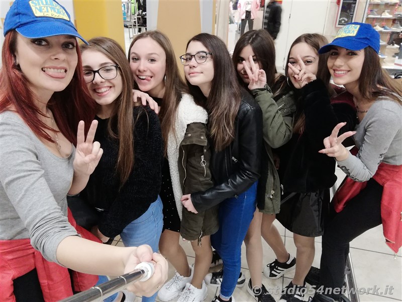 Soldout alla Notte Bianca 2018 del centro commerciale La Gru, con Biondo e Studio54network
